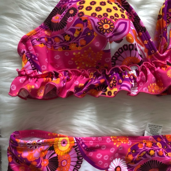 Beach Stop Ruffle Edge Bikini - Picture 2 of 3